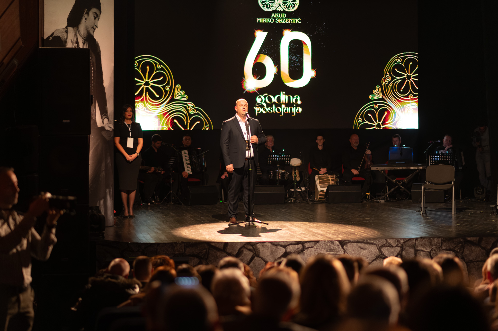 Noć iskrenih emocija – od sjećanja do budućnosti, jednim srcem